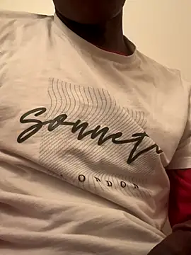 davebigjunk12 online show from December 19, 2025, 6:27 am