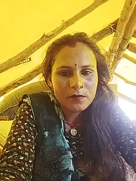Snapshot of Cuty_priti chatting on July 16, 2026, 7:38 am Cuty priti online show from July 16, 2026, 7:38 am