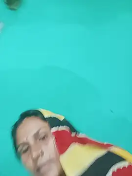 Snapshot of Cuty_priti chatting on July 21, 2026, 5:42 am Cuty priti online show from July 21, 2026, 5:42 am