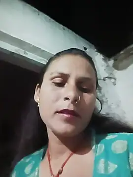 Snapshot of Cuty_priti chatting on July 6, 2026, 8:33 pm Cuty priti online show from July 6, 2026, 8:33 pm
