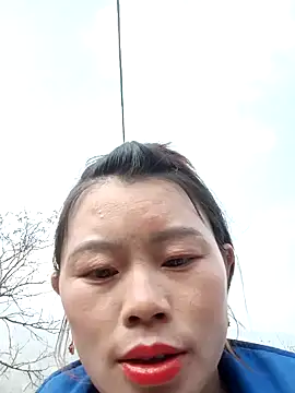 chloe-ri online show from December 21, 2025, 6:15 am