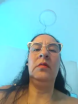 Snapshot of KiaraFoster chatting on April 9, 2026, 11:27 am KiaraFoster online show from April 9, 2026, 11:27 am