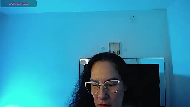 Snapshot of KiaraFoster chatting on April 17, 2026, 11:13 am KiaraFoster online show from April 17, 2026, 11:13 am