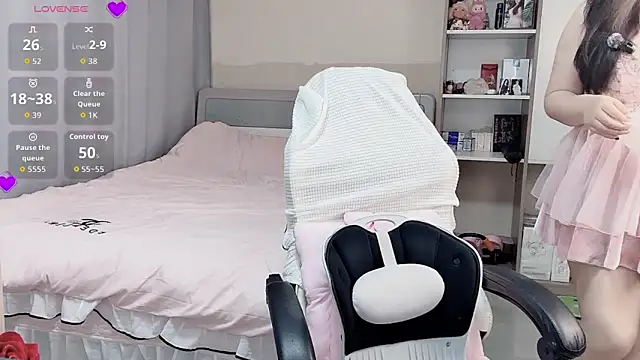 Ogravity  online show from March 3, 2026, 2:35 pm