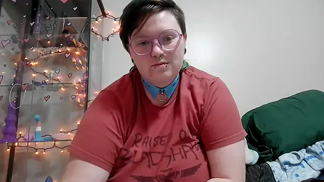 Pupghostt online show from February 11, 2026, 1:44 pm