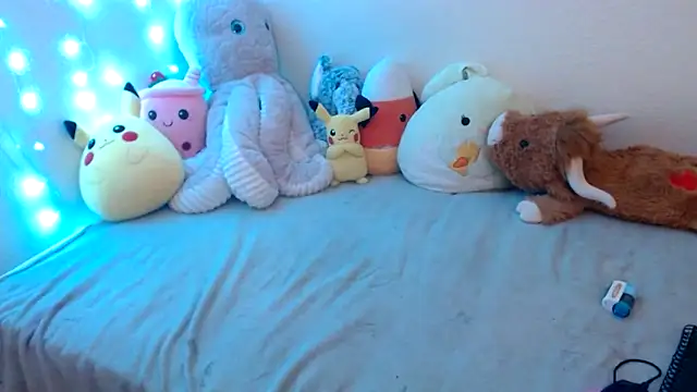 GabbyDaniella online show from March 11, 2026, 6:29 am