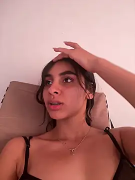Snapshot of ManuelaEvans_ chatting on June 20, 2026, 9:53 pm ManuelaEvans online show from June 20, 2026, 9:53 pm