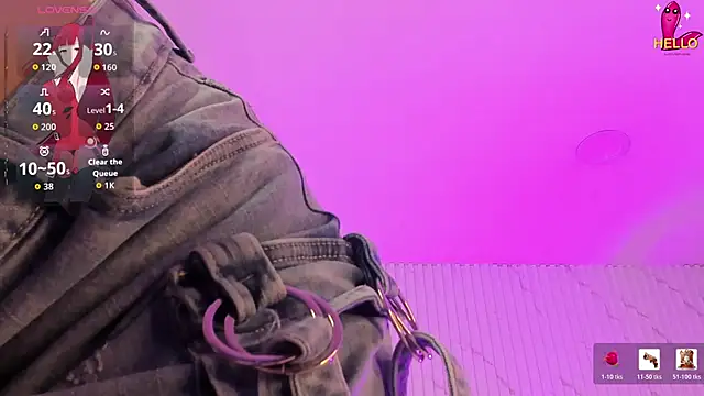 ManuelaEvans  online show from April 1, 2026, 8:39 pm