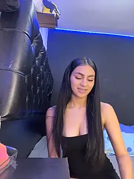 Snapshot of ManuelaEvans_ chatting on February 12, 2026, 9:25 pm ManuelaEvans online show from February 12, 2026, 9:25 pm