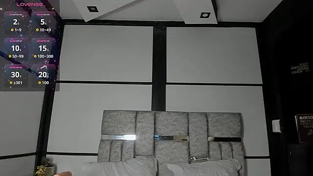 AmbarBrownn  online show from February 3, 2026, 8:25 pm