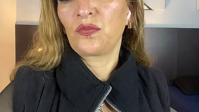 Snapshot of JennaMilf_ chatting on June 14, 2026, 2:46 am JennaMilf online show from June 14, 2026, 2:46 am