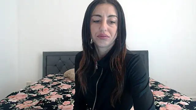 Snapshot of Stella_John chatting on September 9, 2025, 6:34 am Stella John online show from September 9, 2025, 6:34 am