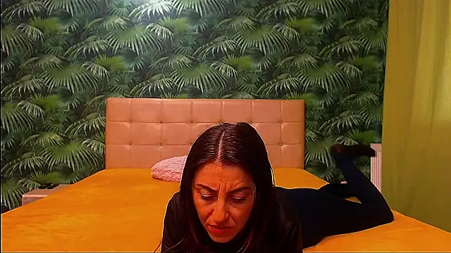 Snapshot of Stella_John chatting on January 24, 2025, 8:34 am Stella John online show from January 24, 2025, 8:34 am