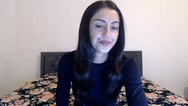 Snapshot of Stella_John chatting on October 7, 2025, 5:19 am Stella John online show from October 7, 2025, 5:19 am