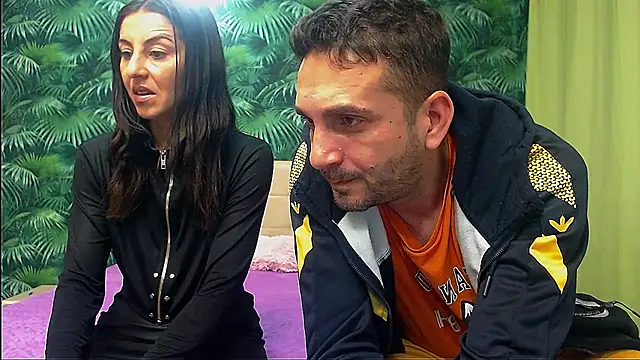 Snapshot of Stella_John chatting on November 17, 2025, 6:06 am Stella John online show from November 17, 2025, 6:06 am