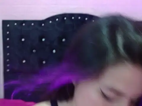 Mariana Diamond online show from February 2, 2026, 9:47 pm