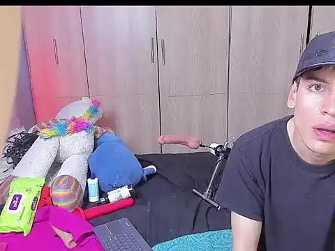 rosse foxter online show from March 23, 2026, 8:52 pm