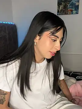 junorise23 online show from March 16, 2026, 3:58 am