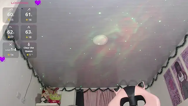Snapshot of violett_brown9 chatting on May 14, 2026, 5:26 am violett brown9 online show from May 14, 2026, 5:26 am