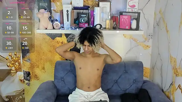 Snapshot of Victor_LatinBoy chatting on February 27, 2026, 4:01 am Victor LatinBoy online show from February 27, 2026, 4:01 am