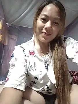 Snapshot of Lucky_cutee chatting on June 21, 2026, 1:28 pm Lucky cutee online show from June 21, 2026, 1:28 pm