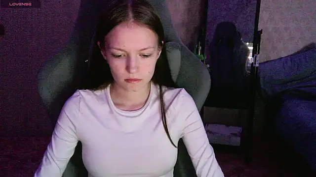 Snapshot of Yzi chatting on February 21, 2026, 1:57 pm Yzi online show from February 21, 2026, 1:57 pm