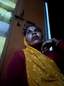 Snapshot of Rakhi_cut chatting on April 15, 2026, 2:32 pm Rakhi cut online show from April 15, 2026, 2:32 pm