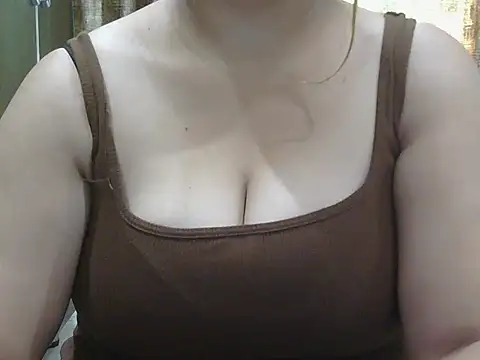 Snapshot of navdeepkour chatting on April 1, 2026, 5:09 am navdeepkour online show from April 1, 2026, 5:09 am