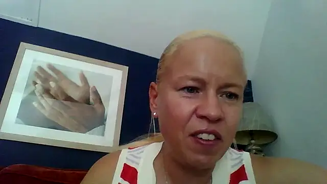 Snapshot of jennyblondeuk chatting on July 25, 2026, 2:34 pm jennyblondeuk online show from July 25, 2026, 2:34 pm