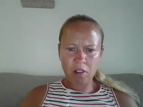 Snapshot of jennyblondeuk chatting on June 29, 2026, 7:24 pm jennyblondeuk online show from June 29, 2026, 7:24 pm