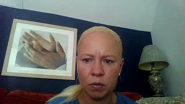 Snapshot of jennyblondeuk chatting on July 29, 2026, 3:11 pm jennyblondeuk online show from July 29, 2026, 3:11 pm