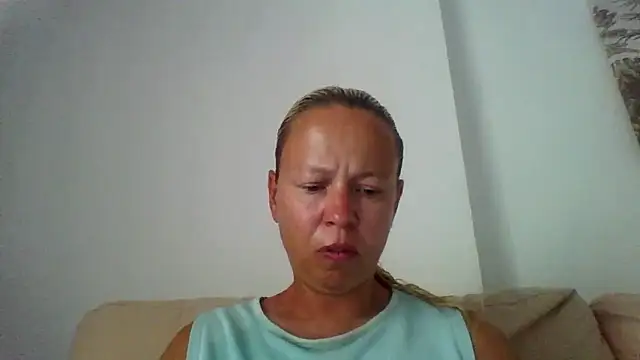Snapshot of jennyblondeuk chatting on June 9, 2026, 4:41 pm jennyblondeuk online show from June 9, 2026, 4:41 pm