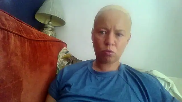 Snapshot of jennyblondeuk chatting on July 26, 2026, 2:02 pm jennyblondeuk online show from July 26, 2026, 2:02 pm