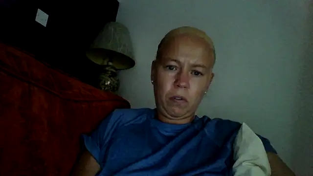 Snapshot of jennyblondeuk chatting on July 22, 2026, 6:32 pm jennyblondeuk online show from July 22, 2026, 6:32 pm