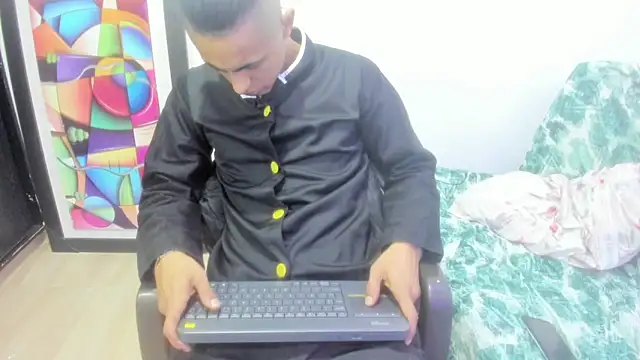 Snapshot of sex_alucard chatting on December 22, 2025, 1:44 pm sex alucard online show from December 22, 2025, 1:44 pm