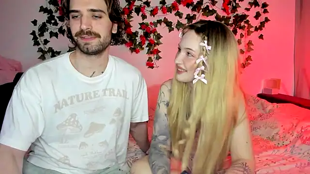 Snapshot of Stacy_Liam chatting on March 20, 2026, 8:43 pm Stacy Liam online show from March 20, 2026, 8:43 pm