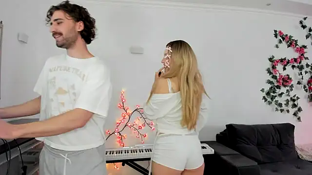 Snapshot of Stacy_Liam chatting on March 22, 2026, 4:49 am Stacy Liam online show from March 22, 2026, 4:49 am