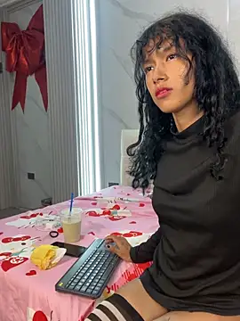 HampenSweet online show from March 12, 2026, 12:42 pm