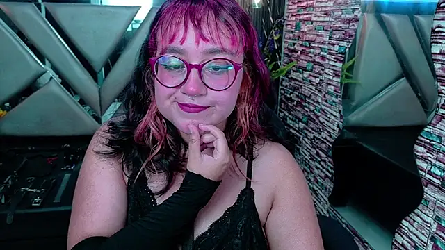 Nami Nerona online show from February 2, 2026, 3:44 pm