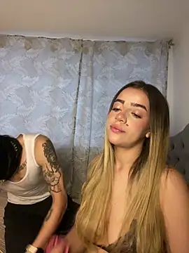 Snapshot of cute_emmma chatting on February 27, 2026, 11:21 am cute emmma online show from February 27, 2026, 11:21 am