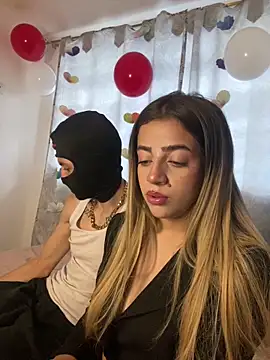 Snapshot of cute_emmma chatting on February 19, 2026, 12:57 pm cute emmma online show from February 19, 2026, 12:57 pm