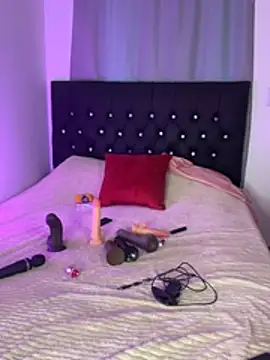 Snapshot of HelenaLior chatting on March 18, 2026, 7:04 pm HelenaLior online show from March 18, 2026, 7:04 pm