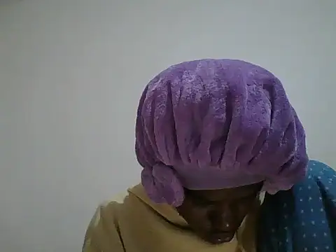 Snapshot of Sexxy_paid chatting on February 17, 2026, 5:05 am Sexxy paid online show from February 17, 2026, 5:05 am