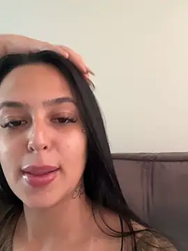 Snapshot of jujuarantes__2026 chatting on April 22, 2026, 3:08 pm jujuarantes 2026 online show from April 22, 2026, 3:08 pm