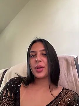 Snapshot of jujuarantes__2026 chatting on April 30, 2026, 2:57 pm jujuarantes 2026 online show from April 30, 2026, 2:57 pm