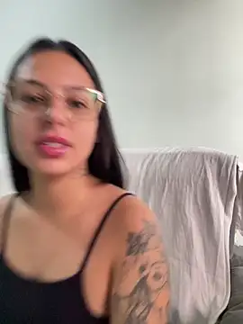 jujuarantes  2026 online show from February 24, 2026, 12:28 pm