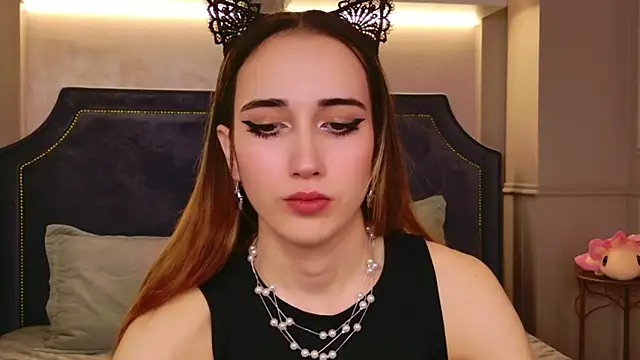 Snapshot of Gretta_Lane chatting on March 18, 2026, 5:32 am Gretta Lane online show from March 18, 2026, 5:32 am