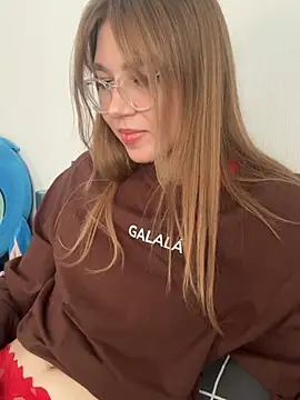 Lilpiks online show from January 18, 2026, 8:18 am