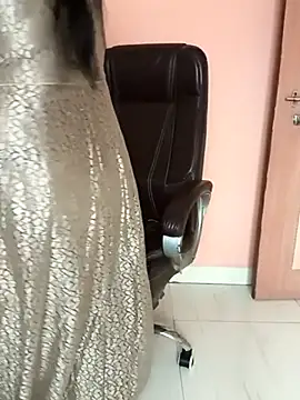 Snapshot of Deshi_bhabhi143 chatting on July 25, 2026, 6:10 am Deshi bhabhi143 online show from July 25, 2026, 6:10 am