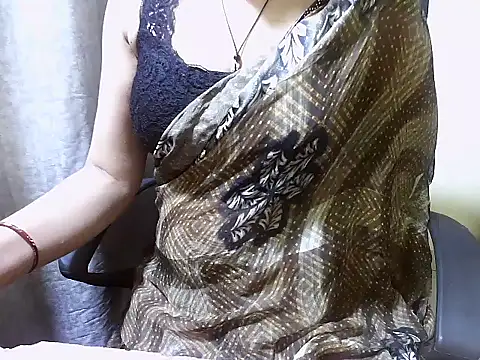 Snapshot of Priya-Sarma chatting on March 5, 2026, 3:08 pm Priya-Sarma online show from March 5, 2026, 3:08 pm